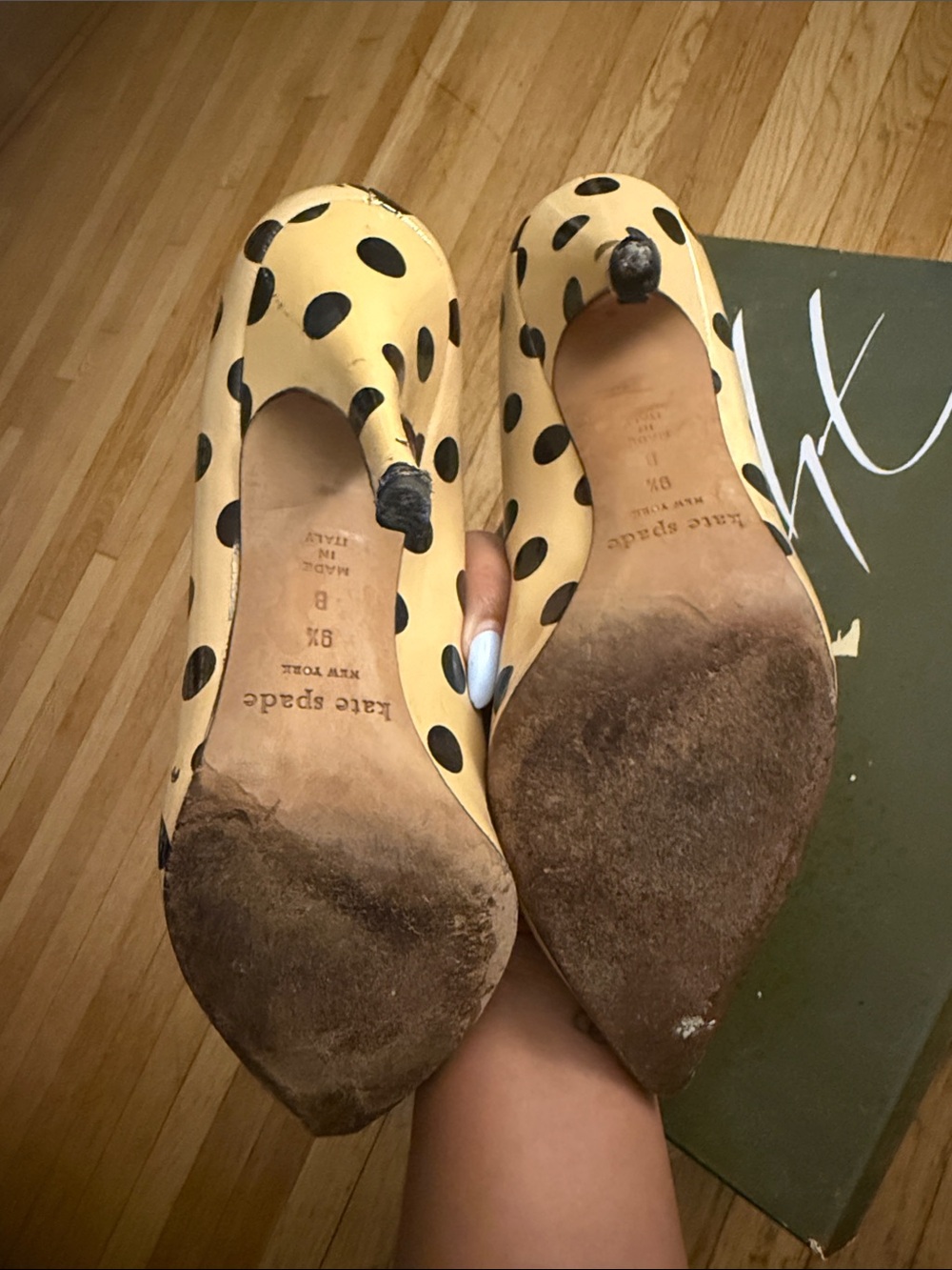 kate spade Tan and Black Polka Dot Pointed Toe Pumps 9.5 - Picture 3 of 3